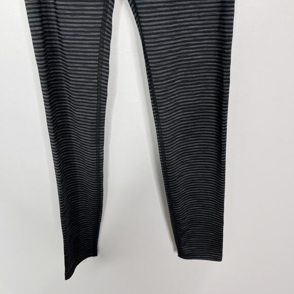 Beyond Yoga Small S Heather Gray Black Striped Leggings Workout Running - Picture 4 of 7